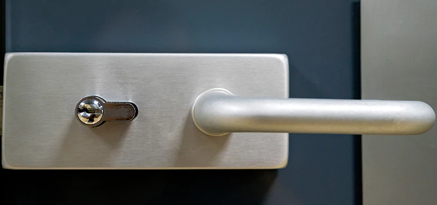Change Patio Door Locks in Cudahy, California